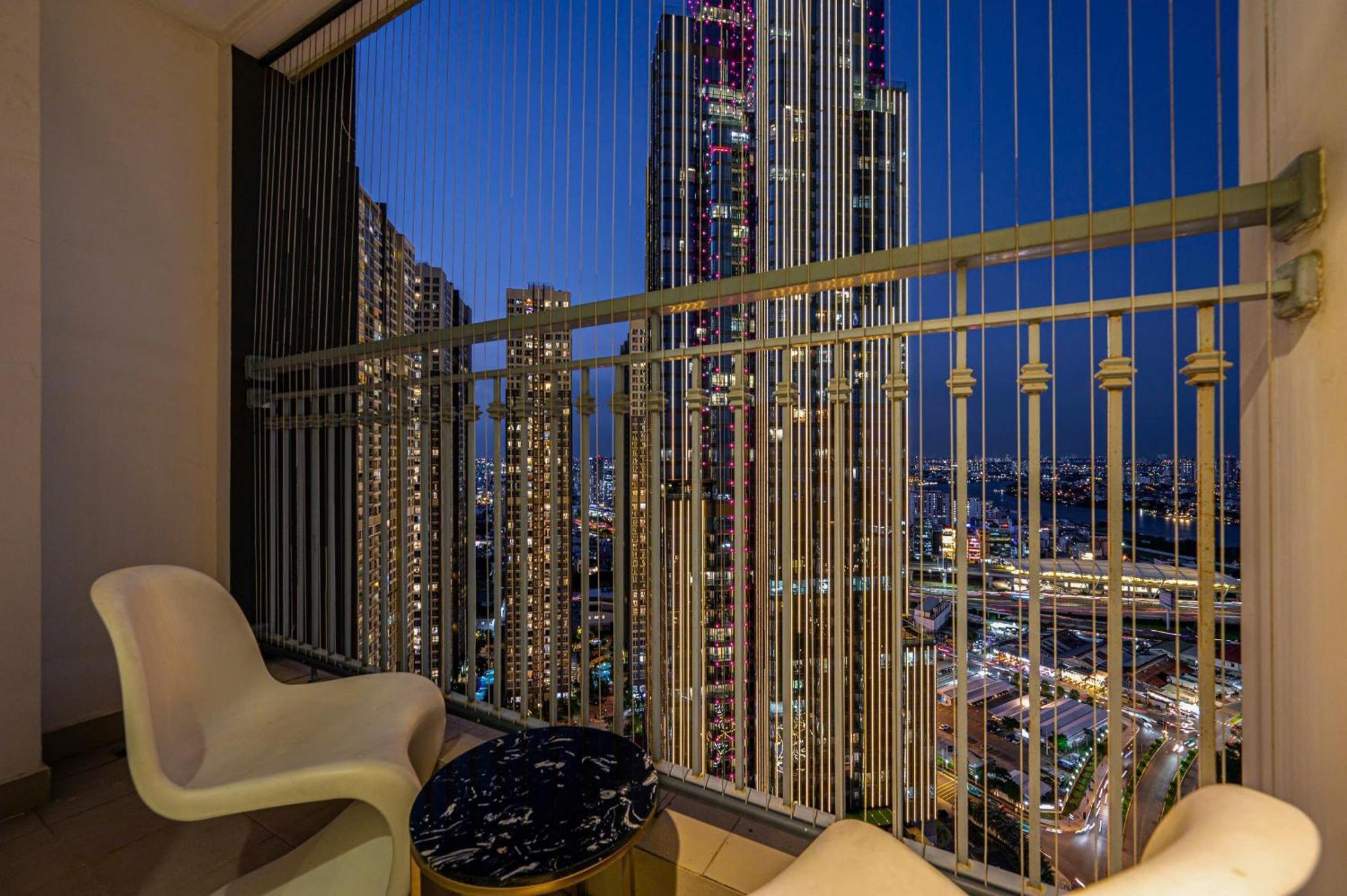 Luxury Apartment At Vinhomes Central Park Ho Chi Minh City Exterior photo